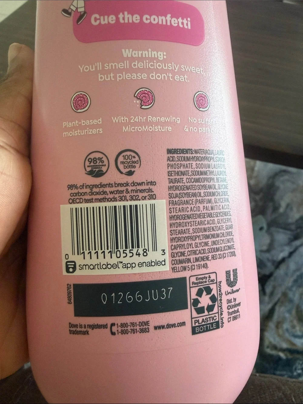 Dove x Crumbl Confetti Cake Nourishing Body Wash - Pink
